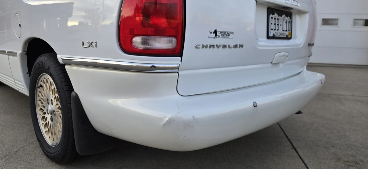 1997 Chrysler Town & Country - Image 15 of 31