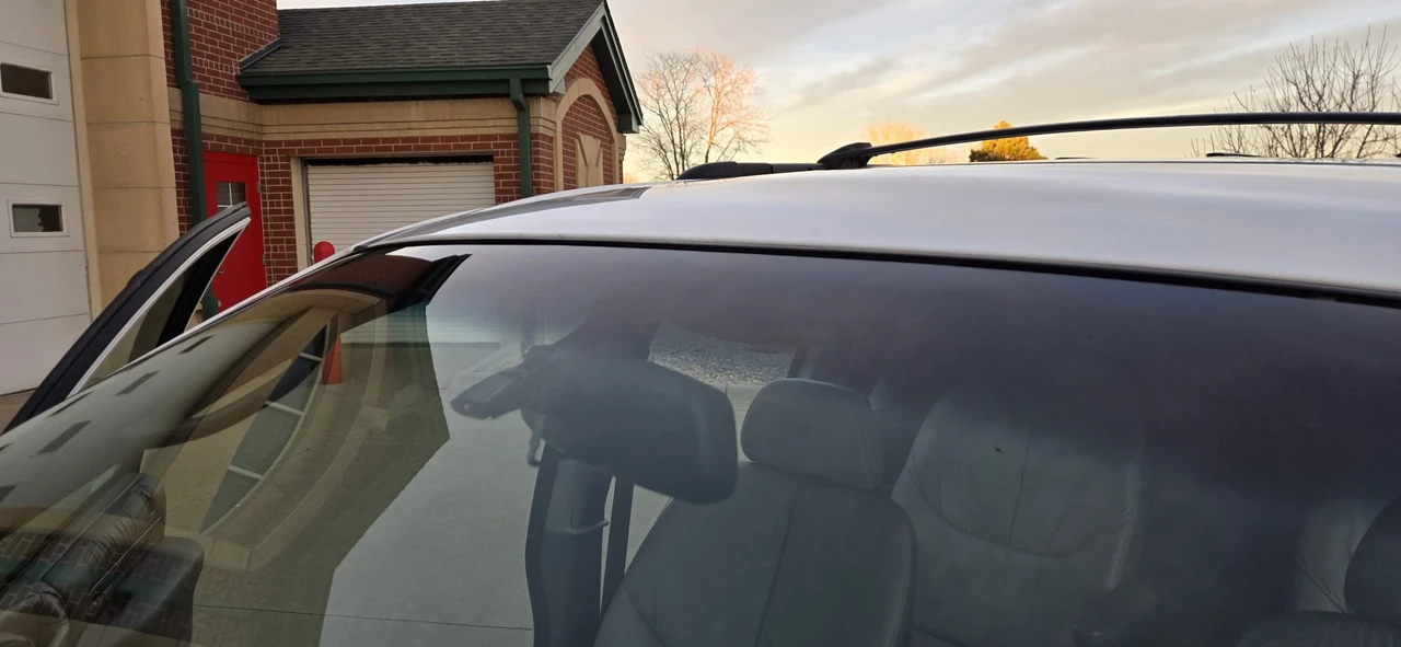1997 Chrysler Town & Country - Image 27 of 31