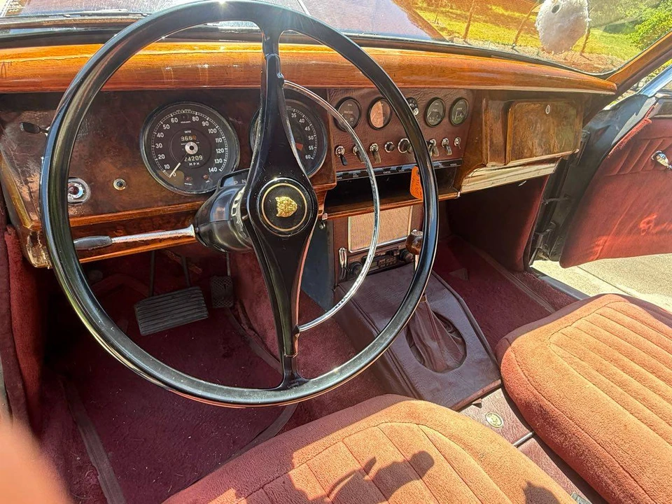 1963 Jaguar Mark II - Image 5 of 10