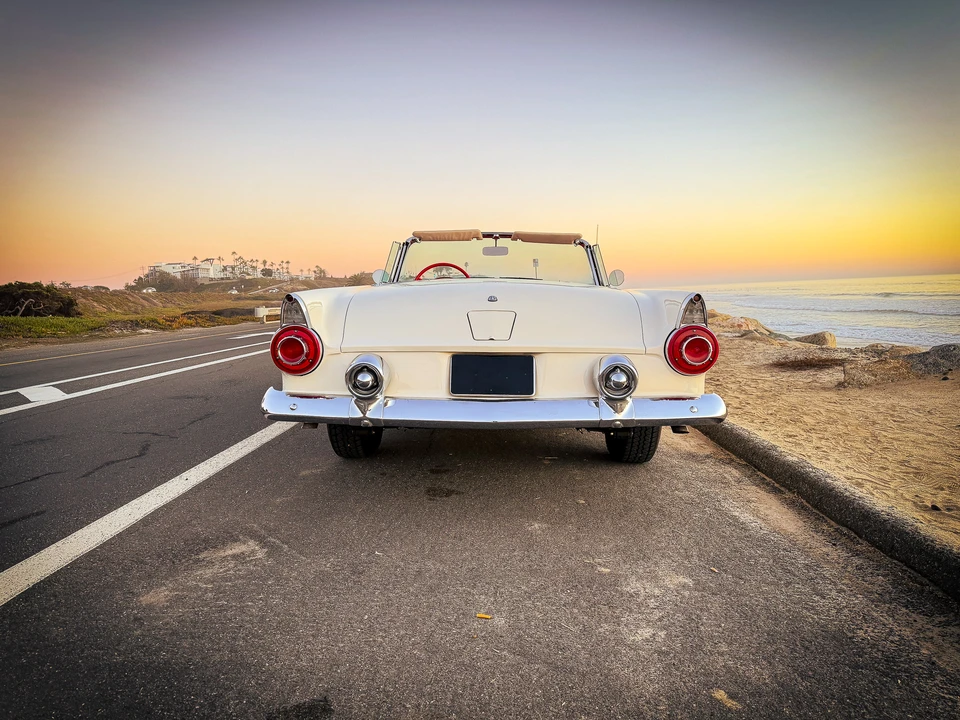 1956 Ford Thunderbird 1st Gen - Image 23 of 31