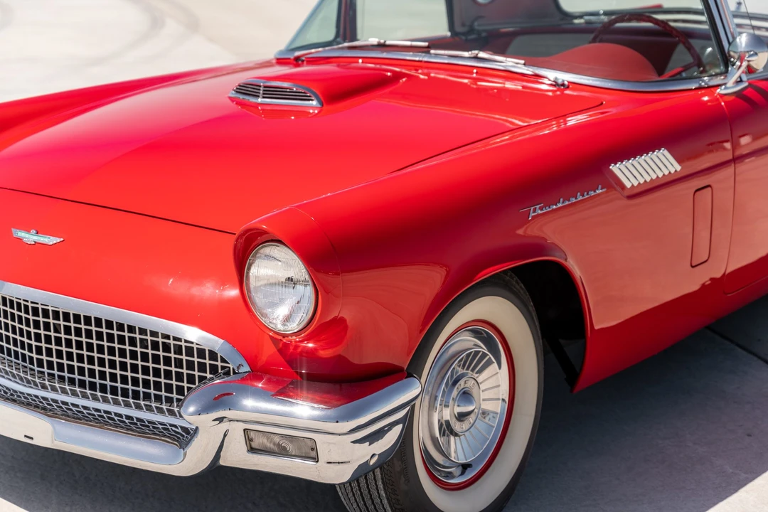 1957 Ford Thunderbird 1st Gen - Image 19 of 31