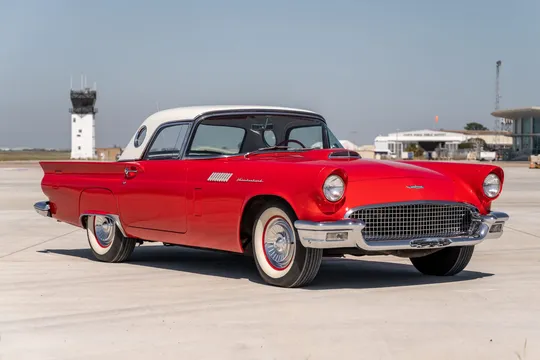 1957 Ford Thunderbird