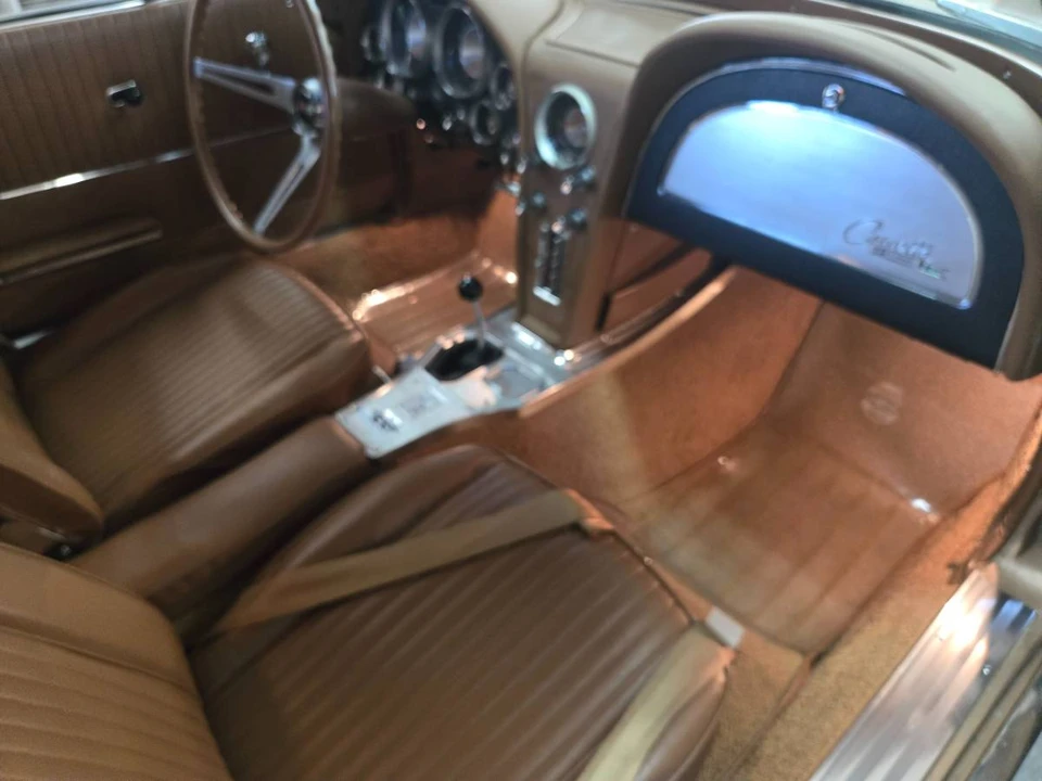 1963 Chevrolet Corvette C2 - Image 6 of 13