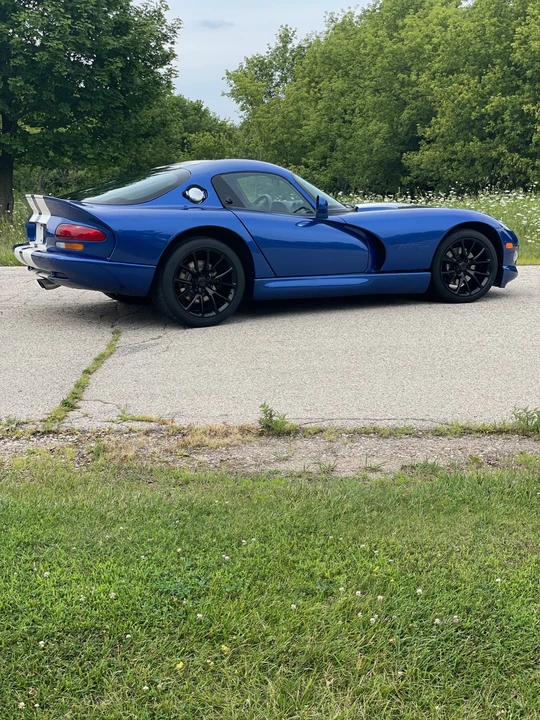 1996 Dodge Viper GTS 2nd Gen - Image 19 of 31