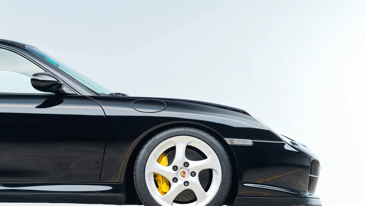 2001 Porsche 996 Turbo - Image 29 of 31