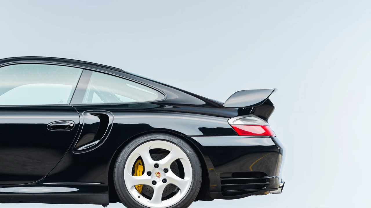 2001 Porsche 996 Turbo - Image 31 of 31