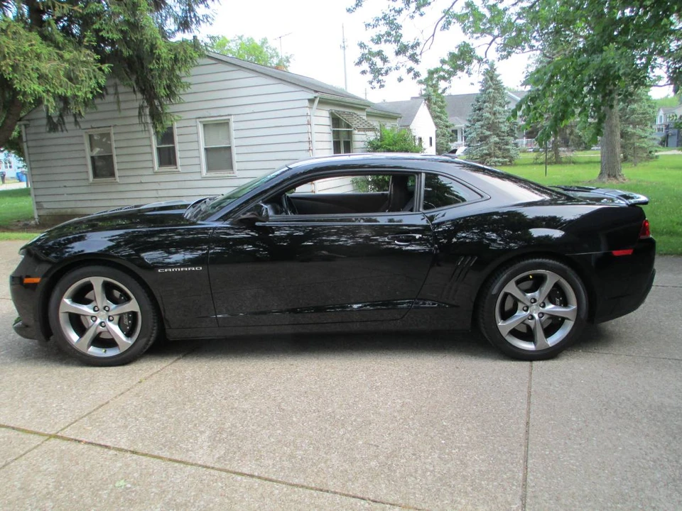 2014 Chevrolet Camaro SS 5th Gen - Image 2 of 3