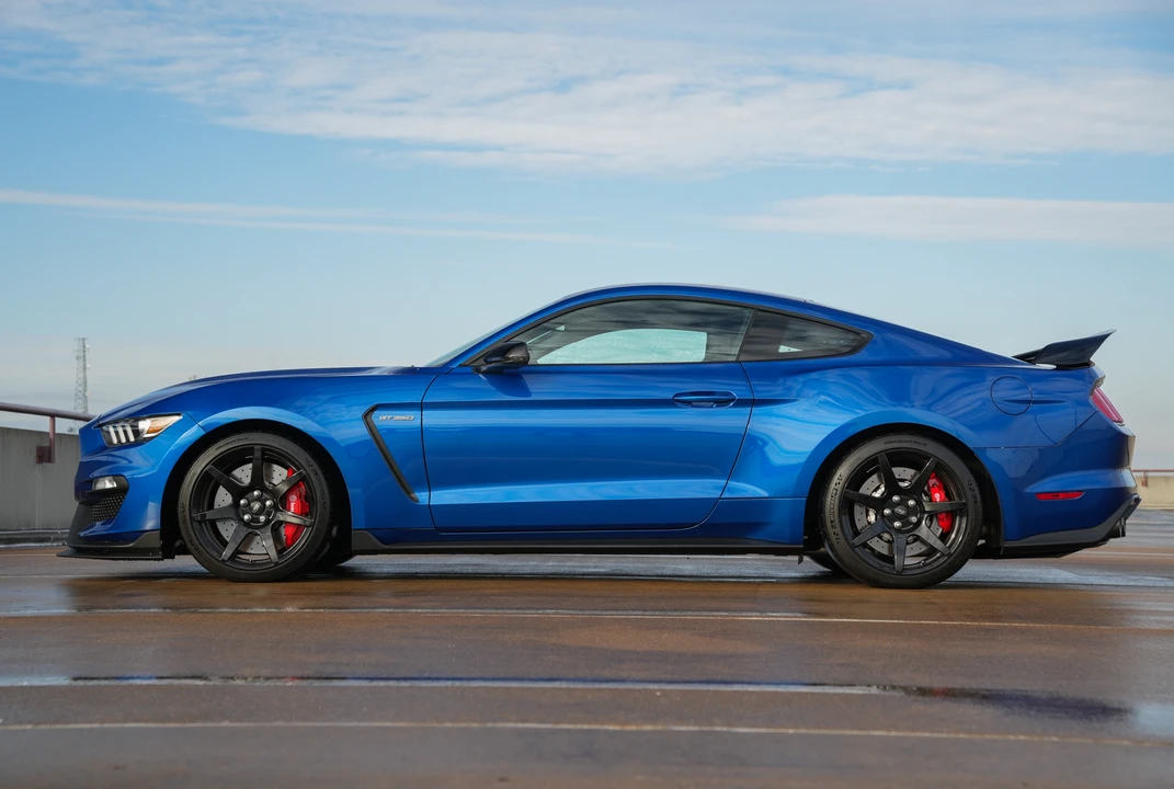 2018 Ford S550 Shelby Mustang GT350R - Image 3 of 31