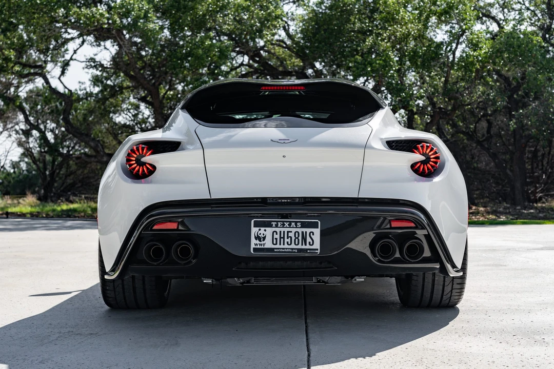 2019 Aston Martin Vanquish 2nd Gen - Image 26 of 31