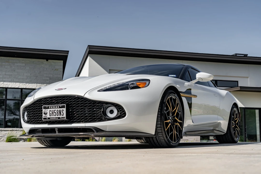 2019 Aston Martin Vanquish 2nd Gen - Image 3 of 31