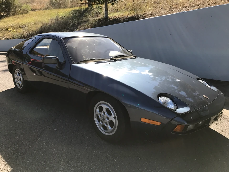 1982 Porsche 928 - Image 2 of 31