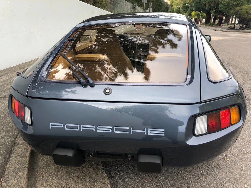 1982 Porsche 928 - Image 12 of 31
