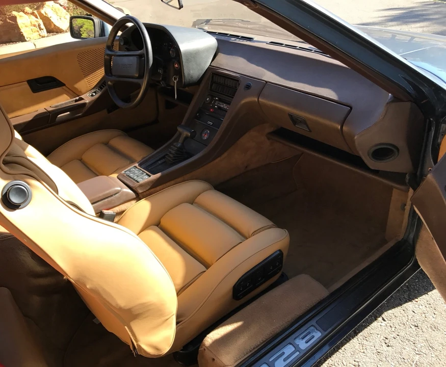 1982 Porsche 928 - Image 28 of 31
