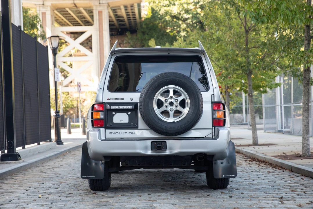 1997 Mitsubishi Pajero/Montero 2nd Gen - Image 6 of 31