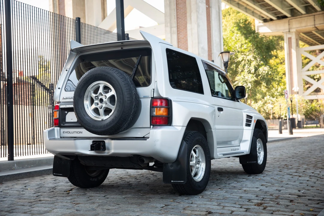 1997 Mitsubishi Pajero/Montero 2nd Gen - Image 7 of 31