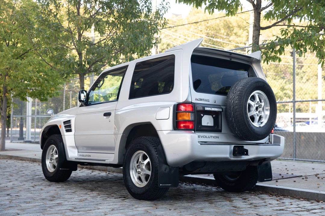 1997 Mitsubishi Pajero/Montero 2nd Gen - Image 5 of 31