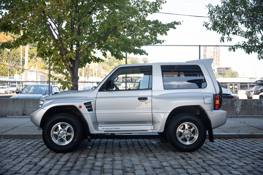 1997 Mitsubishi Pajero/Montero 2nd Gen - Image 4 of 31