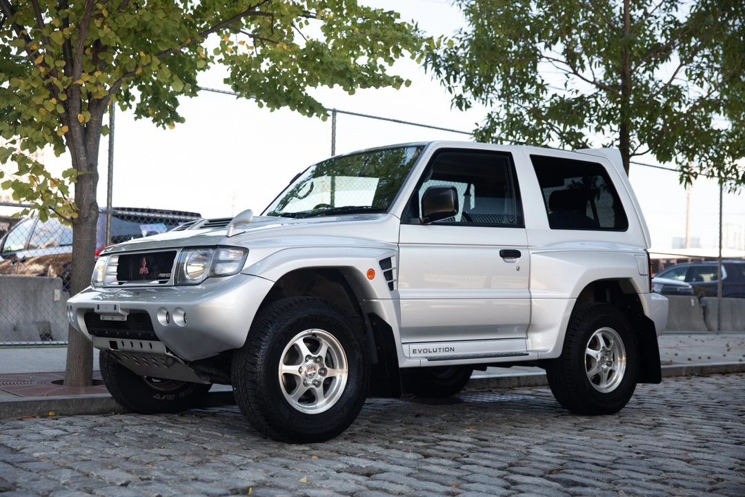 1997 Mitsubishi Pajero/Montero 2nd Gen - Image 3 of 31