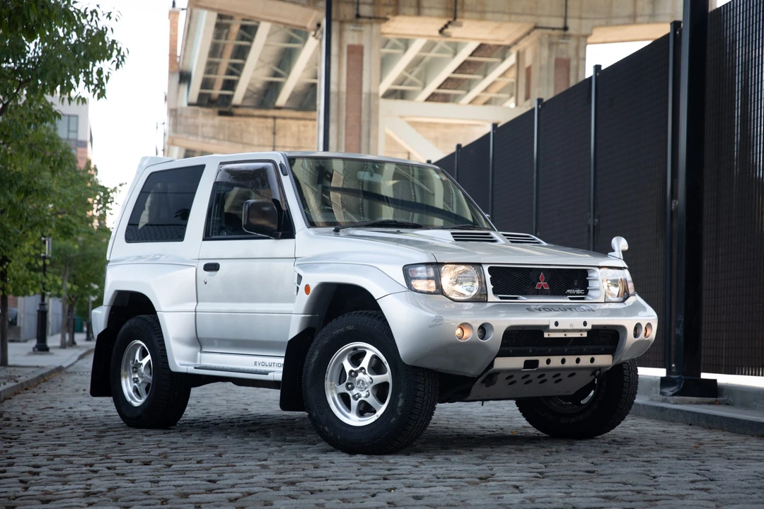1997 Mitsubishi Pajero/Montero 2nd Gen - Image 13 of 31