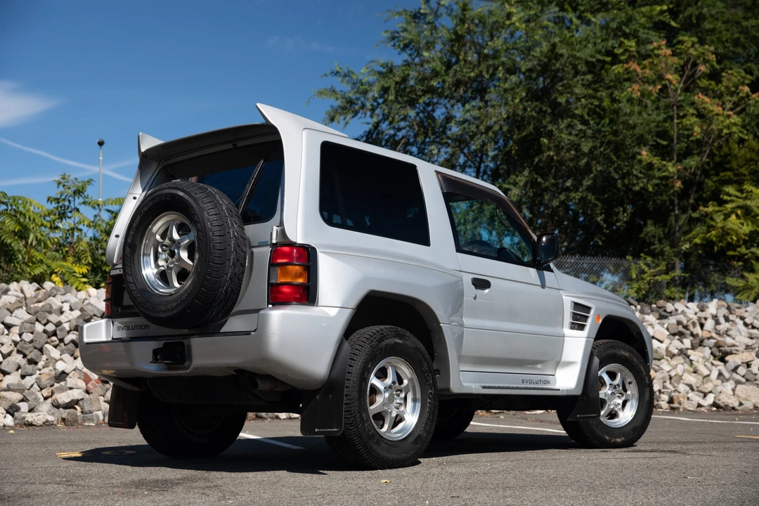 1997 Mitsubishi Pajero/Montero 2nd Gen - Image 19 of 31