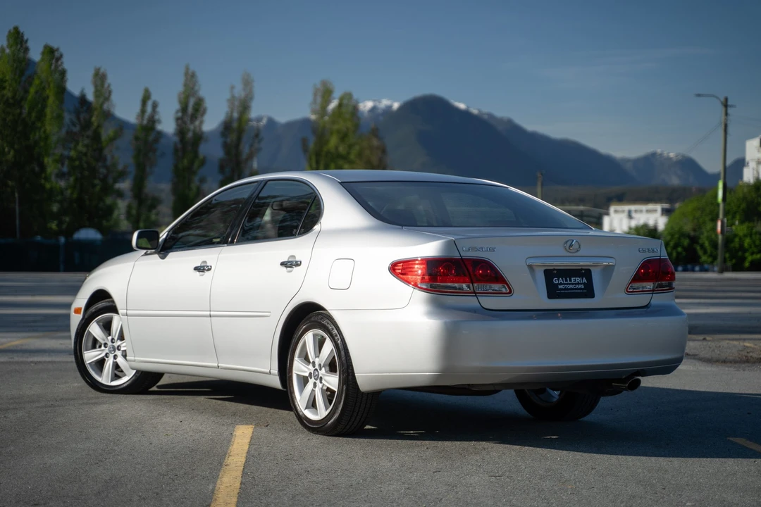 2005 Lexus ES 4th Gen - Image 16 of 31