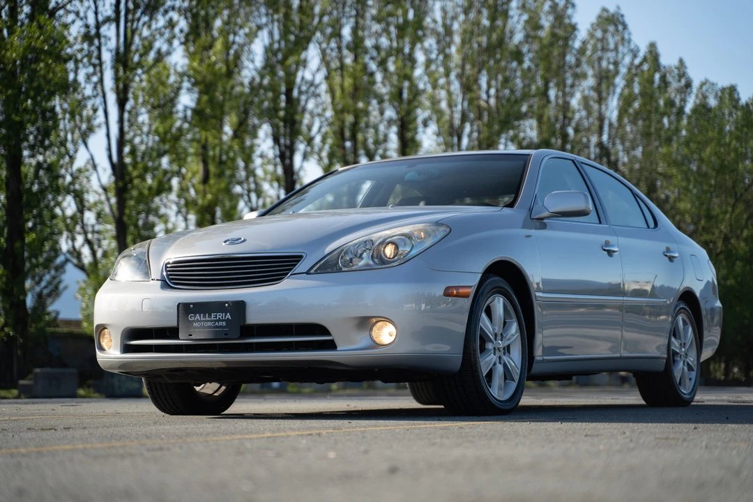 2005 Lexus ES 4th Gen - Image 10 of 31