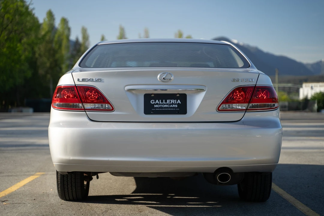 2005 Lexus ES 4th Gen - Image 19 of 31