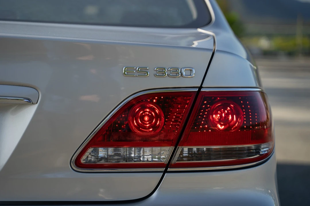 2005 Lexus ES 4th Gen - Image 31 of 31