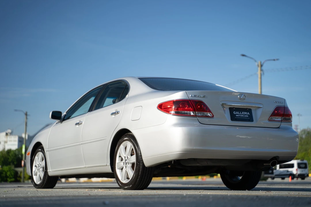 2005 Lexus ES 4th Gen - Image 14 of 31