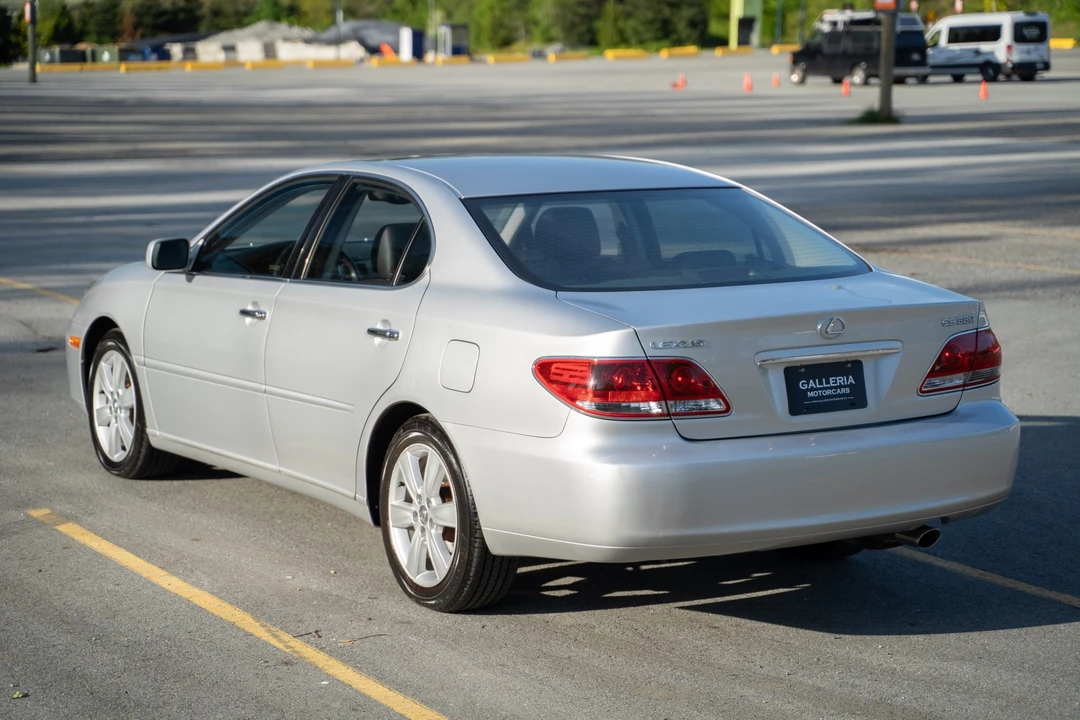 2005 Lexus ES 4th Gen - Image 17 of 31