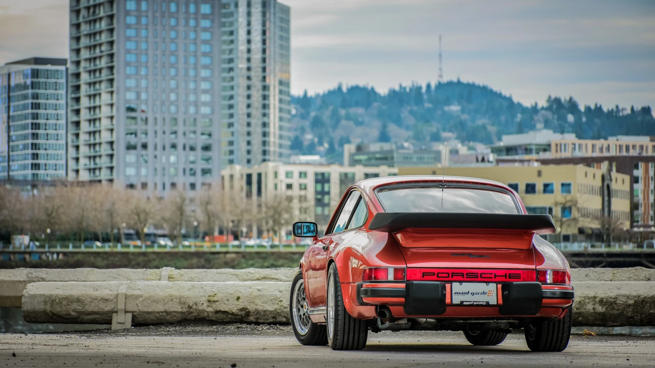1983 Porsche 911 Carrera SC - Image 17 of 31