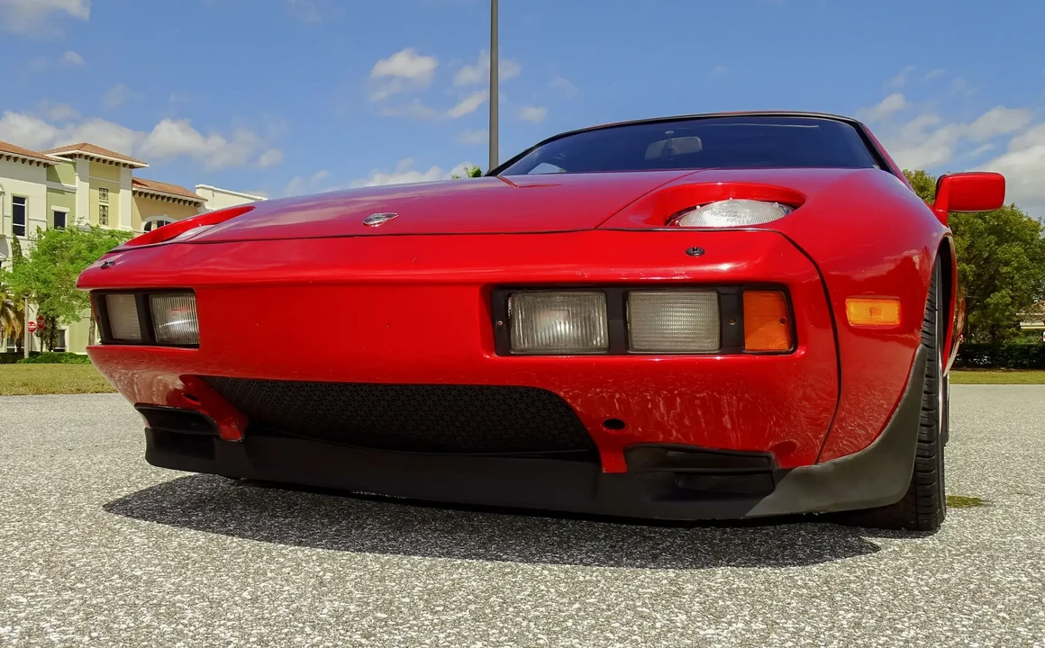 1983 Porsche 928 S - Image 2 of 6