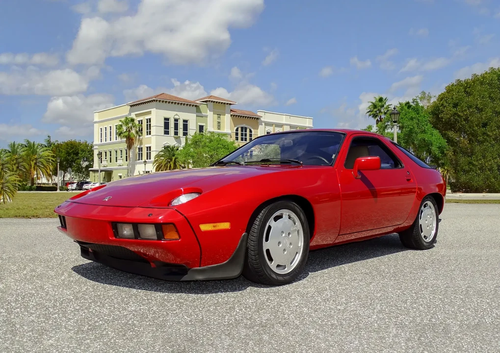 1983 Porsche 928 S - Image 6 of 6