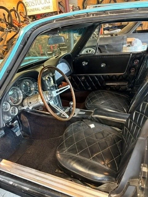 Chevrolet Corvette C2 - Image 9 of 9
