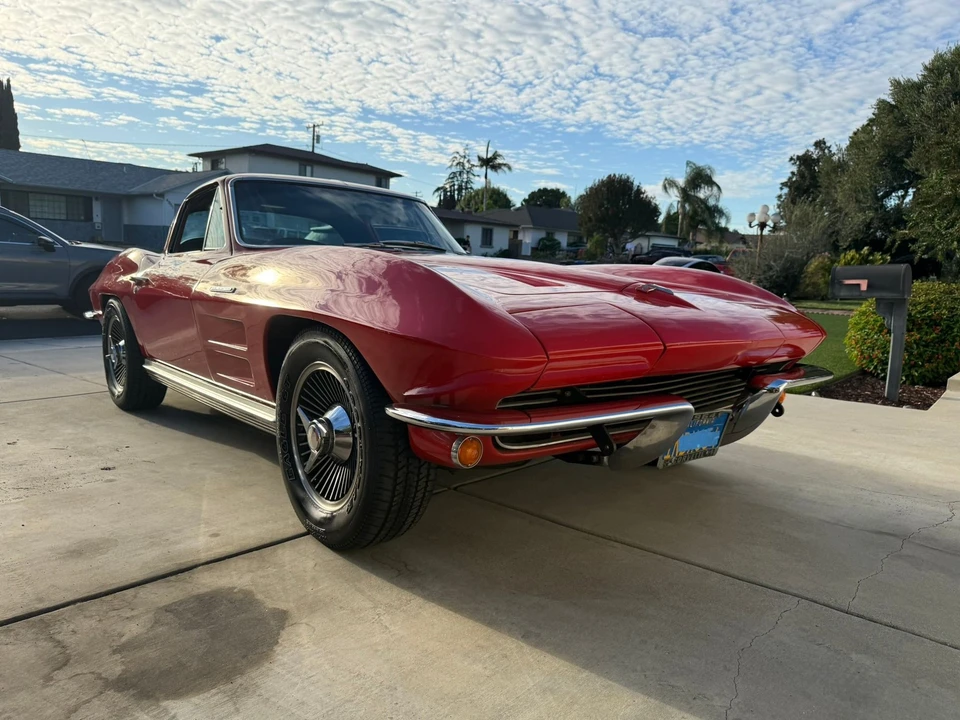 Chevrolet Corvette C2 - Image 7 of 20