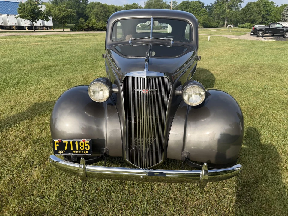 1937 Chevrolet Standard & Master & Master Deluxe & Special Deluxe - Image 3 of 31