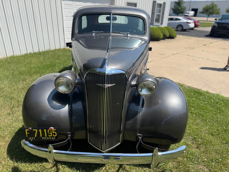 1937 Chevrolet Standard & Master & Master Deluxe & Special Deluxe - Image 4 of 31