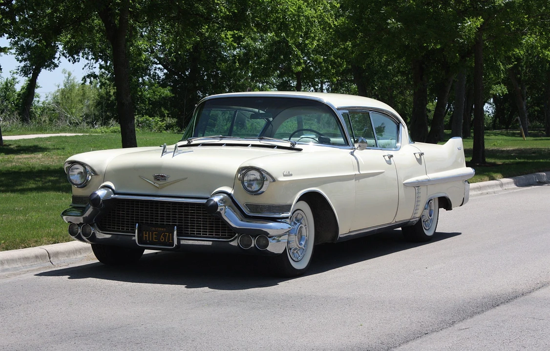 1957 Cadillac Series 62 4th Gen - Image 8 of 31