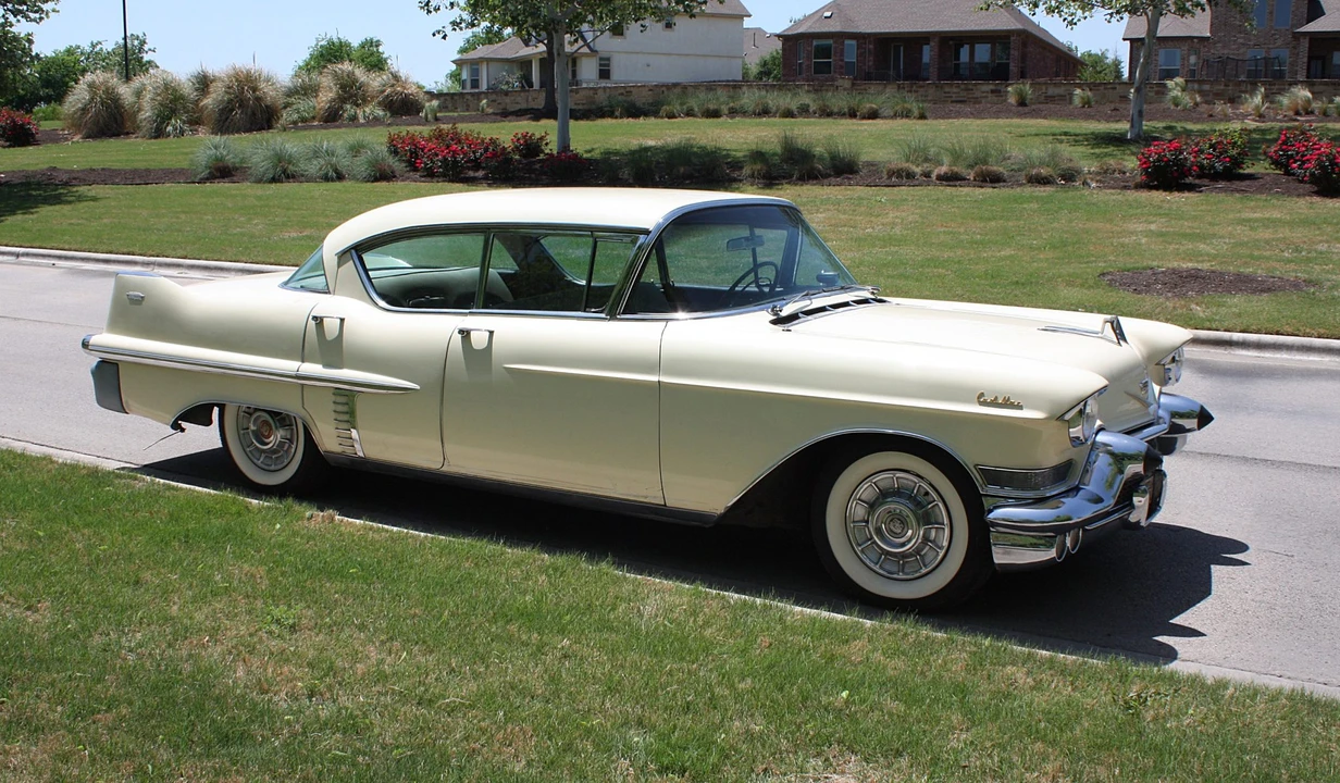 1957 Cadillac Series 62 4th Gen - Image 20 of 31