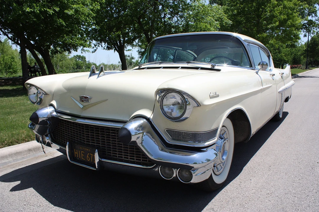 1957 Cadillac Series 62 4th Gen - Image 2 of 31