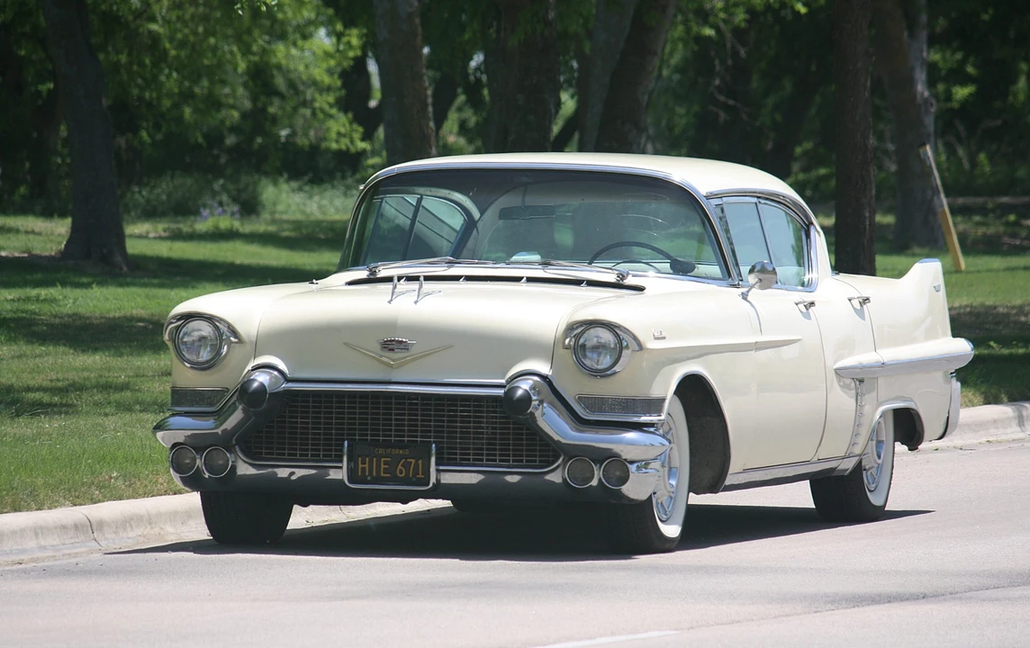 1957 Cadillac Series 62 4th Gen - Image 3 of 31