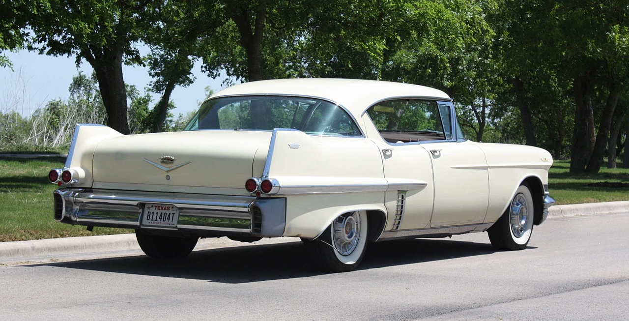 1957 Cadillac Series 62 4th Gen - Image 29 of 31