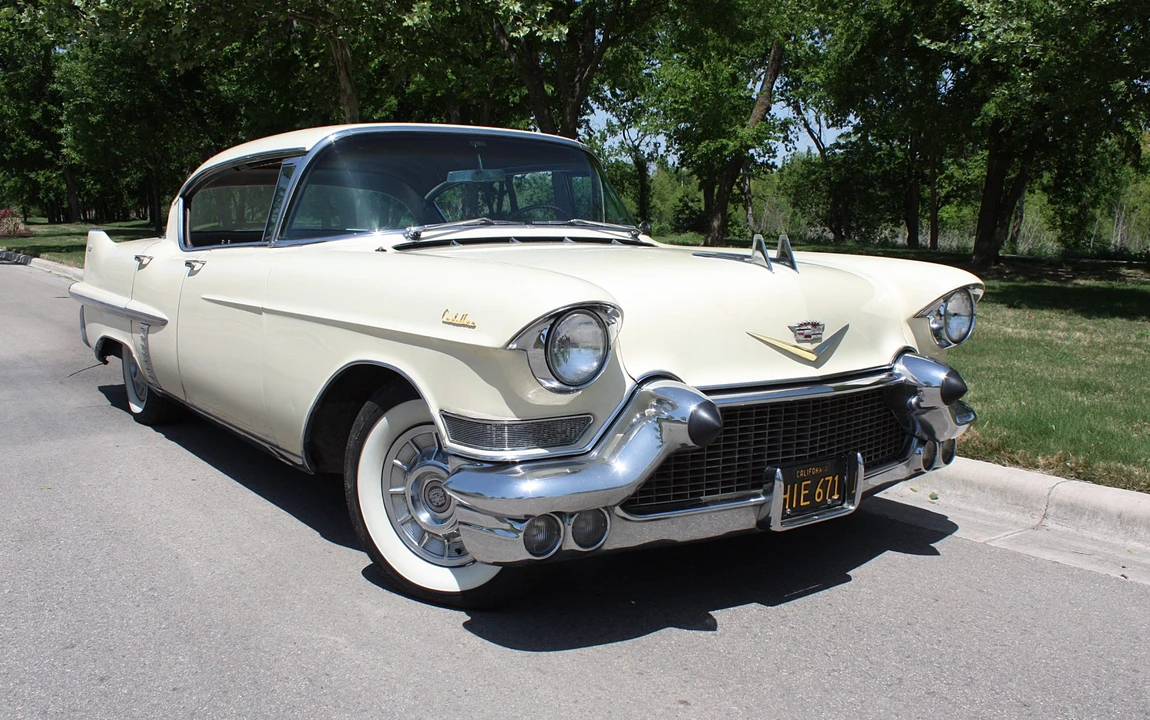 1957 Cadillac Series 62 4th Gen - Image 14 of 31