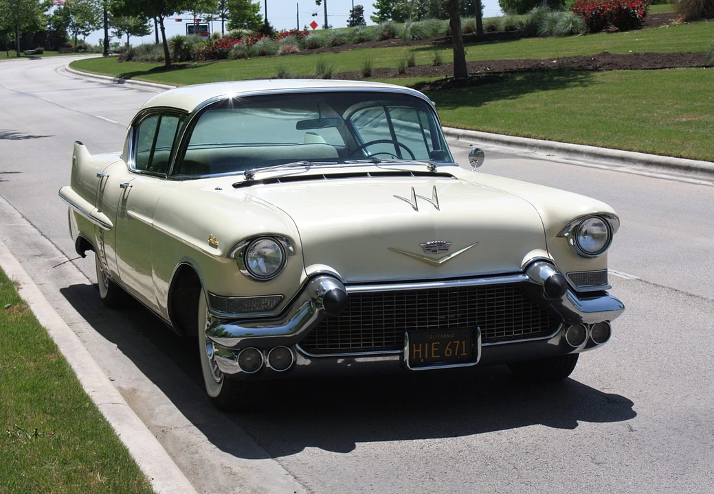 1957 Cadillac Series 62 4th Gen - Image 11 of 31