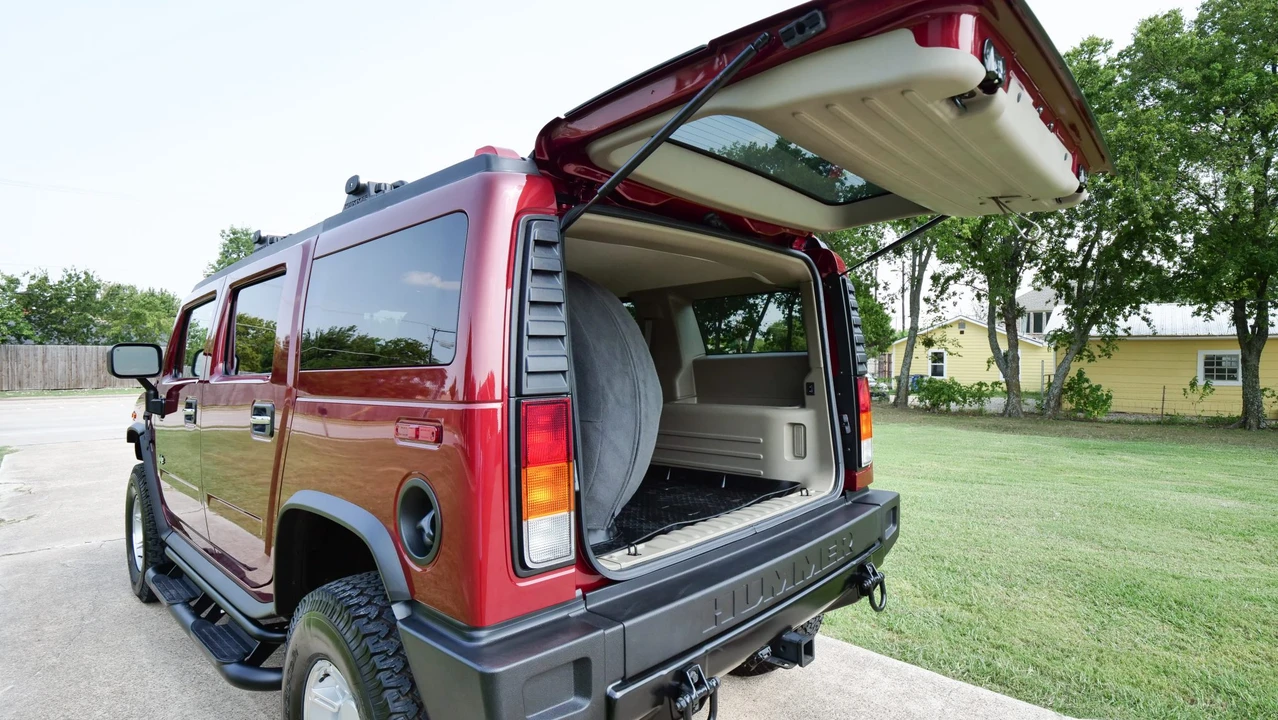 2003 Hummer Hummer H2 - Image 17 of 31
