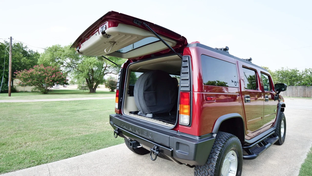 2003 Hummer Hummer H2 - Image 16 of 31
