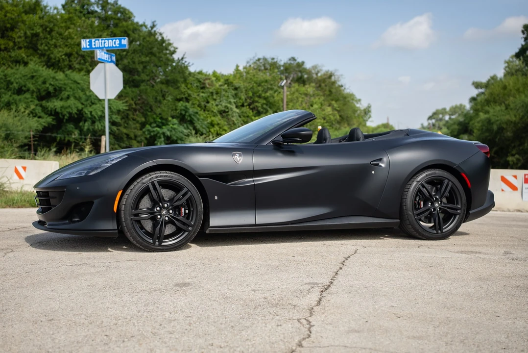 2020 Ferrari Portofino - Image 2 of 31