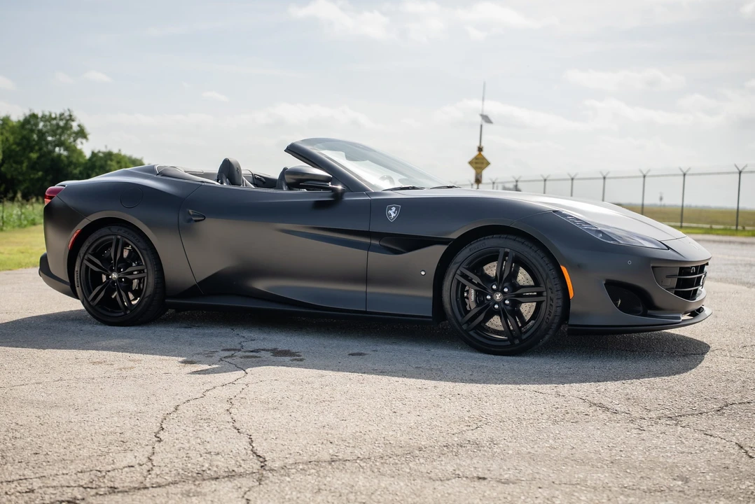 2020 Ferrari Portofino - Image 9 of 31