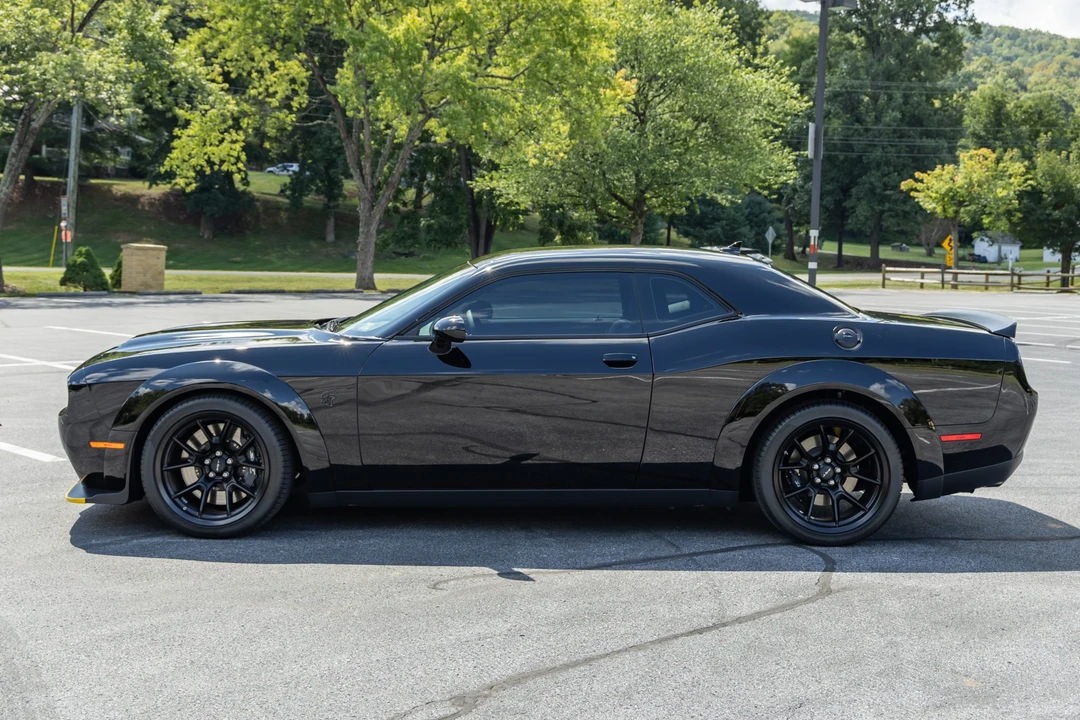2023 Dodge Challenger SRT Hellcat 3rd Gen - Image 2 of 31