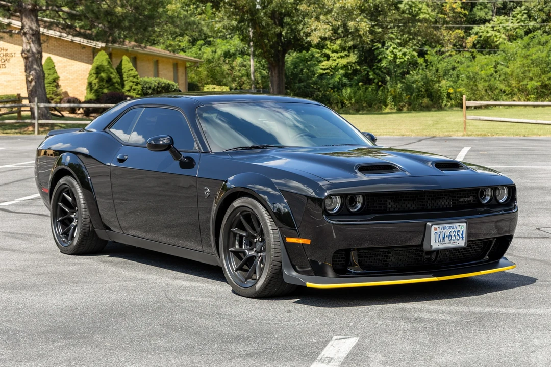 2023 Dodge Challenger SRT Hellcat 3rd Gen - Image 8 of 31